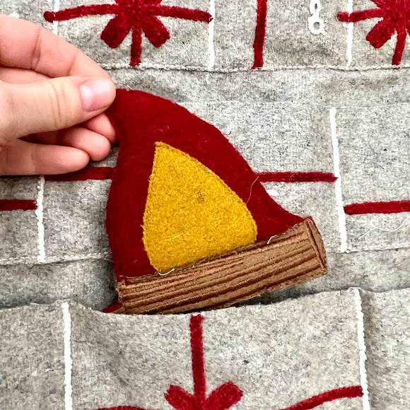 Crate & Barrel Fireplace Scene Christmas Advent Calendar Wool - Picture 5 of 9